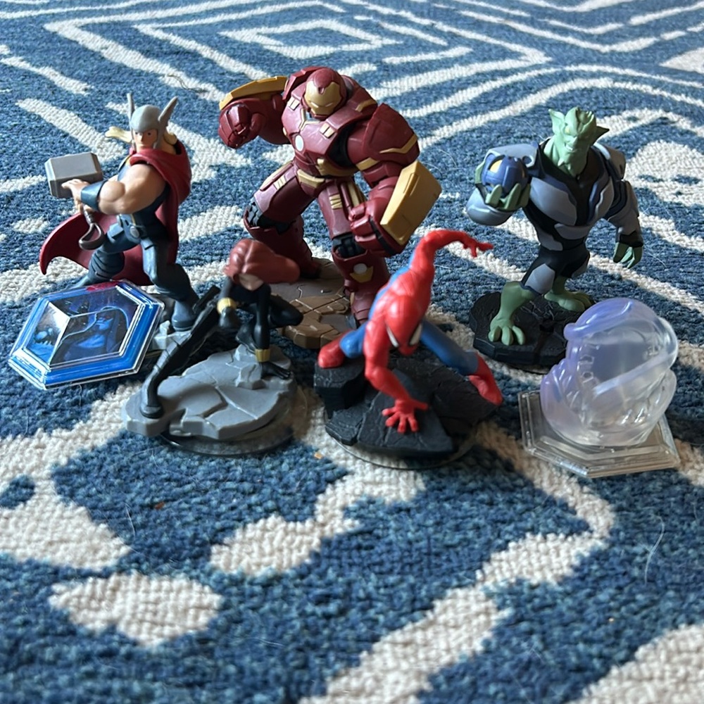 Disney infinity character bundle